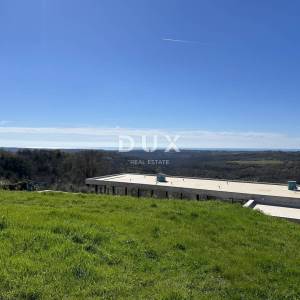 ISTRA, KRASICA – Građevinsko zemljište 1004 m², pogled more