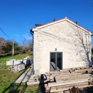 ISTRA, LABIN - Adaptirana kamena ljepotica