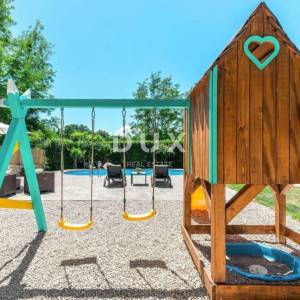 ISTRA, LABIN - Kuća s bazenom u pitomom okruženju