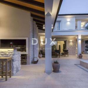 ISTRA, LABIN OKOLICA - Luksuzna vila s bazenom i pogledom na more