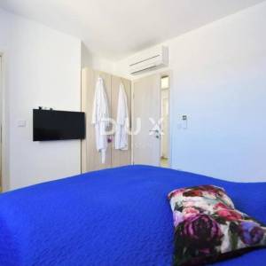 ISTRA, LABIN - Prizemnica s bazenom i otvorenim pogledom