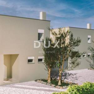 ISTRA, LABIN – Zemljište s dozvolom za 4 kuće