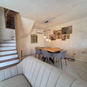 Istra, Marčana – Elegantna kuća s bazenom i 200 m² vrta