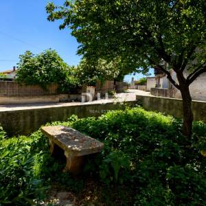 ISTRA, MARČANA - Kamena kuća i građevinsko zemljište