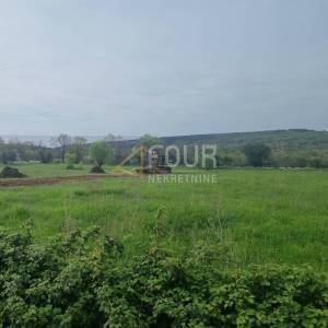 Istra, Marčana - okolica, građevinsko zemljište s projektom, 417m2