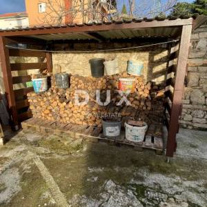 ISTRA, MEDULIN - Kamena istarska kuća + Kuća za odmor na odličnoj poziciji