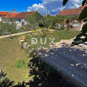 ISTRA, MEDULIN - Kamena istarska kuća + Kuća za odmor na odličnoj poziciji