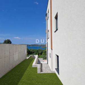 ISTRA, MEDULIN - Novogradnja, useljivo, dvorište 140m2 s pogledom na more