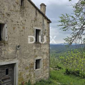 ISTRA, MOTOVUN - Kamena kuća s pogledom za adaptaciju