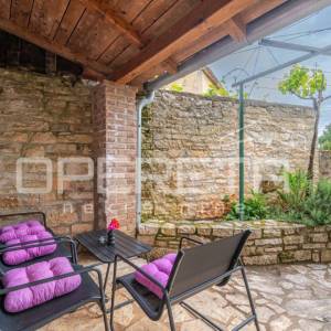 Istra, okolica Poreča – kuća za dugoročni najam s bazenom