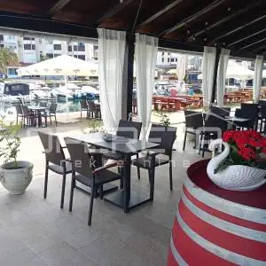 Istra, okolica Poreča – ugostiteljski objekt 180 m² uz more

