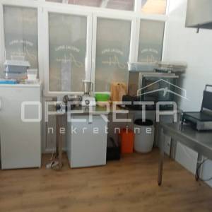 Istra, okolica Poreča – ugostiteljski objekt 180 m² uz more

