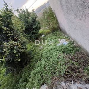 ISTRA, PAZIN - Samostojeća kamena kuća za djelomičnu adaptaciju
