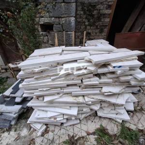 ISTRA, PAZIN - Samostojeća kamena kuća za djelomičnu adaptaciju