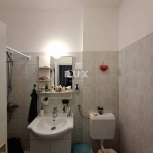 ISTRA, PEROJ - Stan u centru s pogledom na more