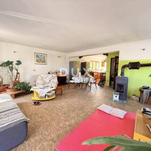 ISTRA, POMER - samostojeća kuća 250m2 s garažom i okućnicom, 150m od mora