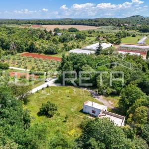 Istra, Poreč-Investicijsko zemljište za 8 stambenih zgrada – izvrsna lokacija
