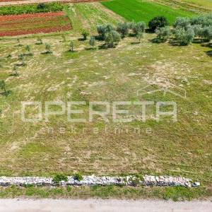Istra, Poreč okolica- Građevinsko zemljište u kombinaciji s poljoprivrednim