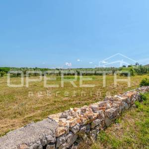 Istra, Poreč okolica- Građevinsko zemljište u kombinaciji s poljoprivrednim