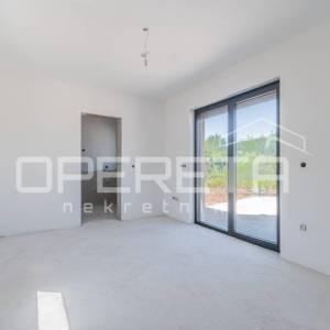 Istra, Poreč okolica – mediteranska kuća s bazenom i privatnošću