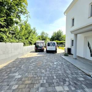 ISTRA, POREČ, OKOLICA - Obiteljska kuća na mirnoj lokaciji, nadomak grada i svog sadržaja