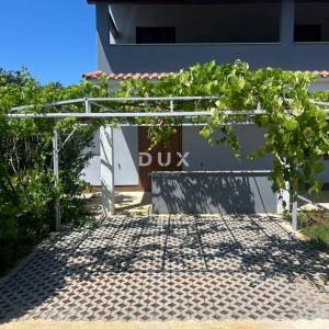 ISTRA, POREČ - Prostrani renovirani stan s vrtom! 