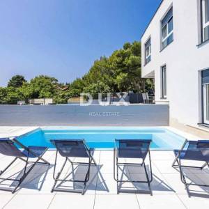 ISTRA, PREMANTURA - Dvojna luksuzna vila, nadomak prirodnih plaža