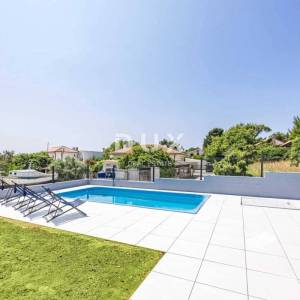 ISTRA, PREMANTURA - Dvojna luksuzna vila, na 400m od prirodnih plaža