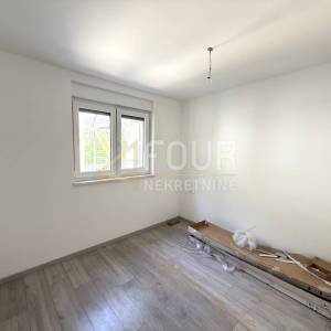 Istra, Pula, 2s+db, lođa, novogradnja