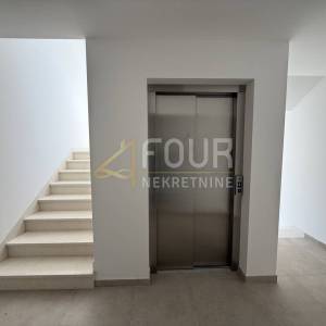 Istra, Pula, 2s+db, lođa, novogradnja