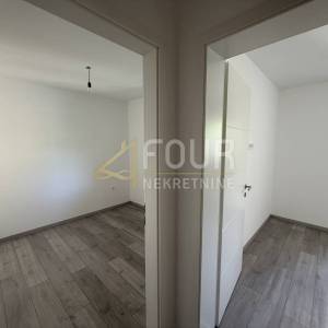 Istra, Pula, 2s+db, lođa, novogradnja