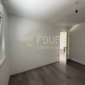 Istra, Pula, 2s+db, lođa, novogradnja