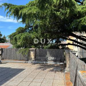 ISTRA, PULA - Čarobna austrougarska priča: 3 stambene jedinice s krovnom terasom i garažom