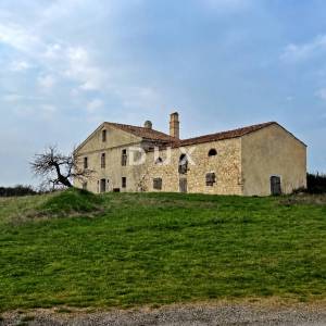 ISTRA, PULA - Impozantna stancija za investiciju