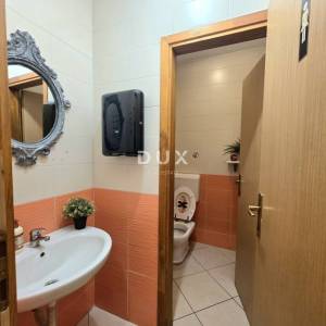 ISTRA, PULA - Poslovni prostor na najatraktivnijoj lokaciji u centru grada za restoran/ured/poslovnicu/slično