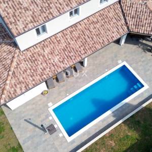 ISTRA, ROVINJ - Novoizgrađena katnica s bazenom nedaleko Rovinja