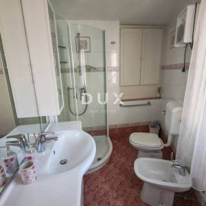 ISTRA, ROVINJ - Penthouse 75,40 m2 u starom gradu s pogledom na more!