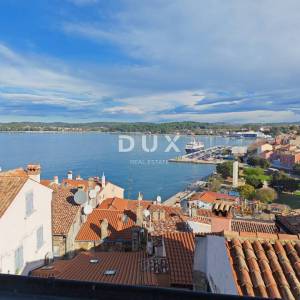 ISTRA, ROVINJ - Penthouse 75,40 m2 u starom gradu s pogledom na more!