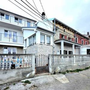 ISTRA, SVETVINČENAT - Renovirana kamena kuća s 300m2 stambene površine