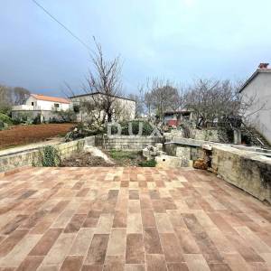 ISTRA, SVETVINČENAT - Renovirana kamena kuća s 300m2 stambene površine