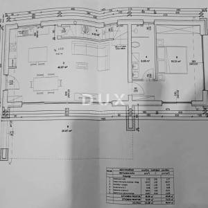 ISTRA, TINJAN - Besprijekorna kuća s bazenom i prostranom okućnicom