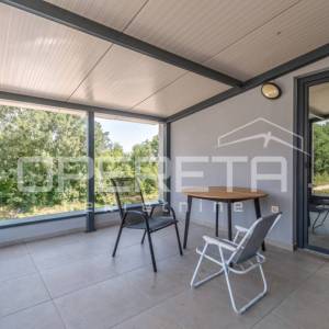 Istra, Tinjan- Kuća s dva stana