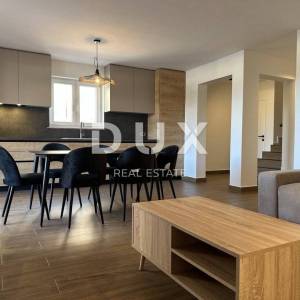 ISTRA, UMAG - Moderno namješten stan u novogradnji na 15m od mora