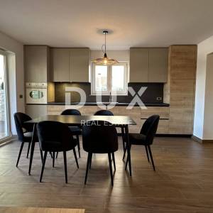 ISTRA, UMAG - Moderno namješten stan u novogradnji na 15m od mora