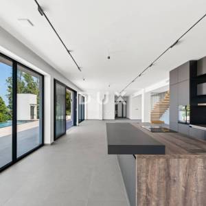 ISTRA, VIŽINADA - Luksuzna vila sa infinity bazenom