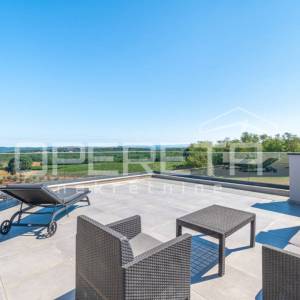 ISTRA, VIŽINADA - Moderna vila s bazenom, panoramskim pogledom i luksuznim inter