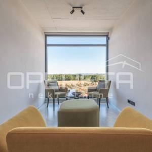 ISTRA, VIŽINADA - Moderna vila s bazenom, panoramskim pogledom i luksuznim inter