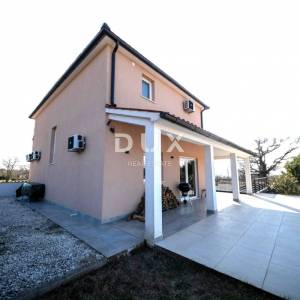 ISTRA, VODNJAN - Diskretna vila s maksimalnom privatnošću na TOP lokaciji do Fažane i Pule