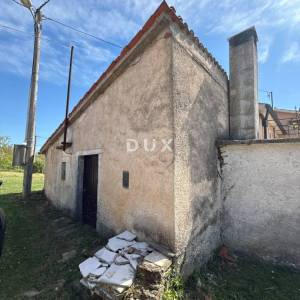 ISTRA,GRAČIŠĆE - Kuća s građevinskim zemljištem