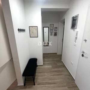 ISTRA,MEDULIN - Stan u prizemlju s bazenom i vrtom u novogradnji s dva parkirna mjesta,namješten